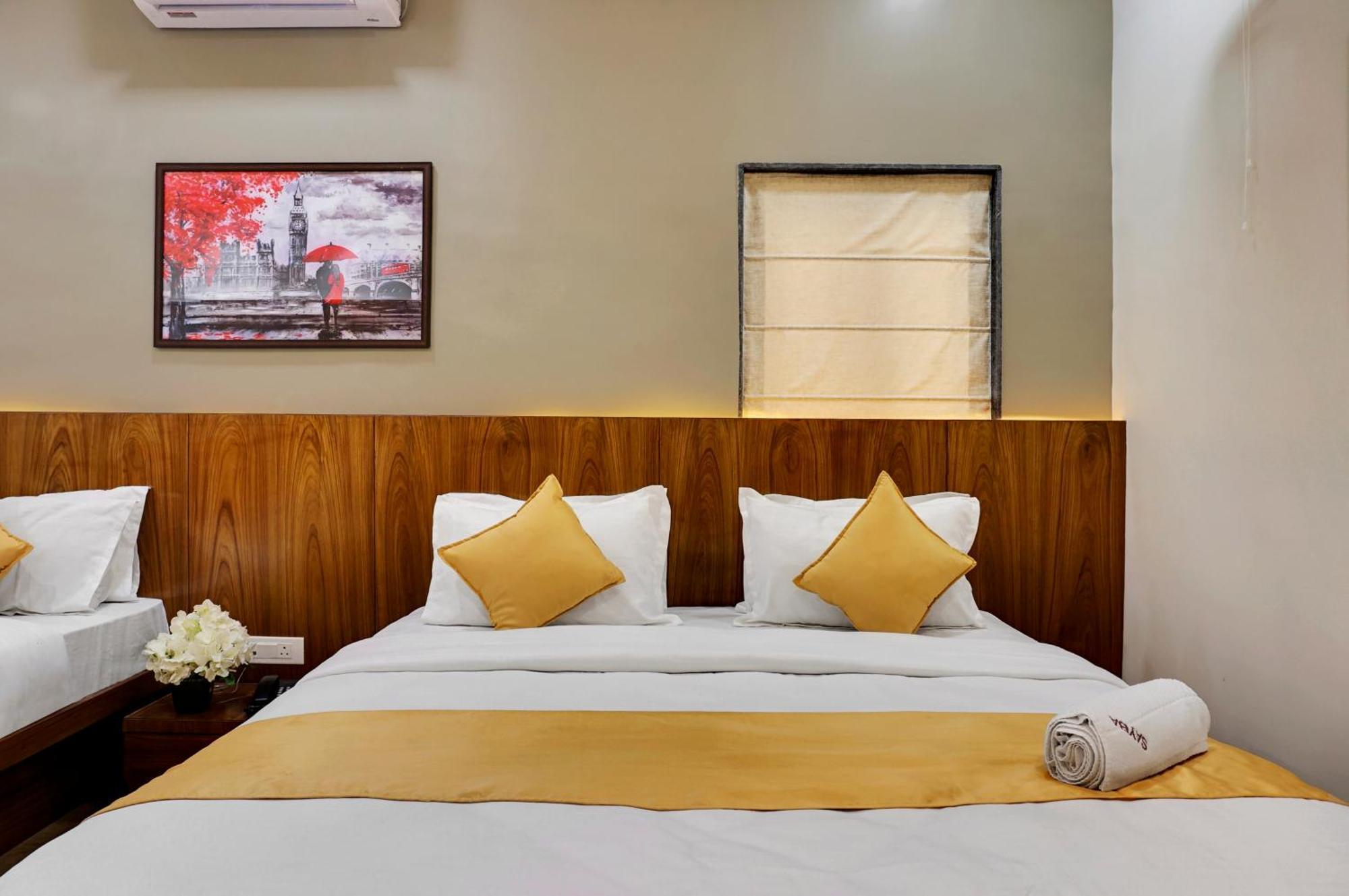 Hotel Sayba Executive Пюн Екстериор снимка