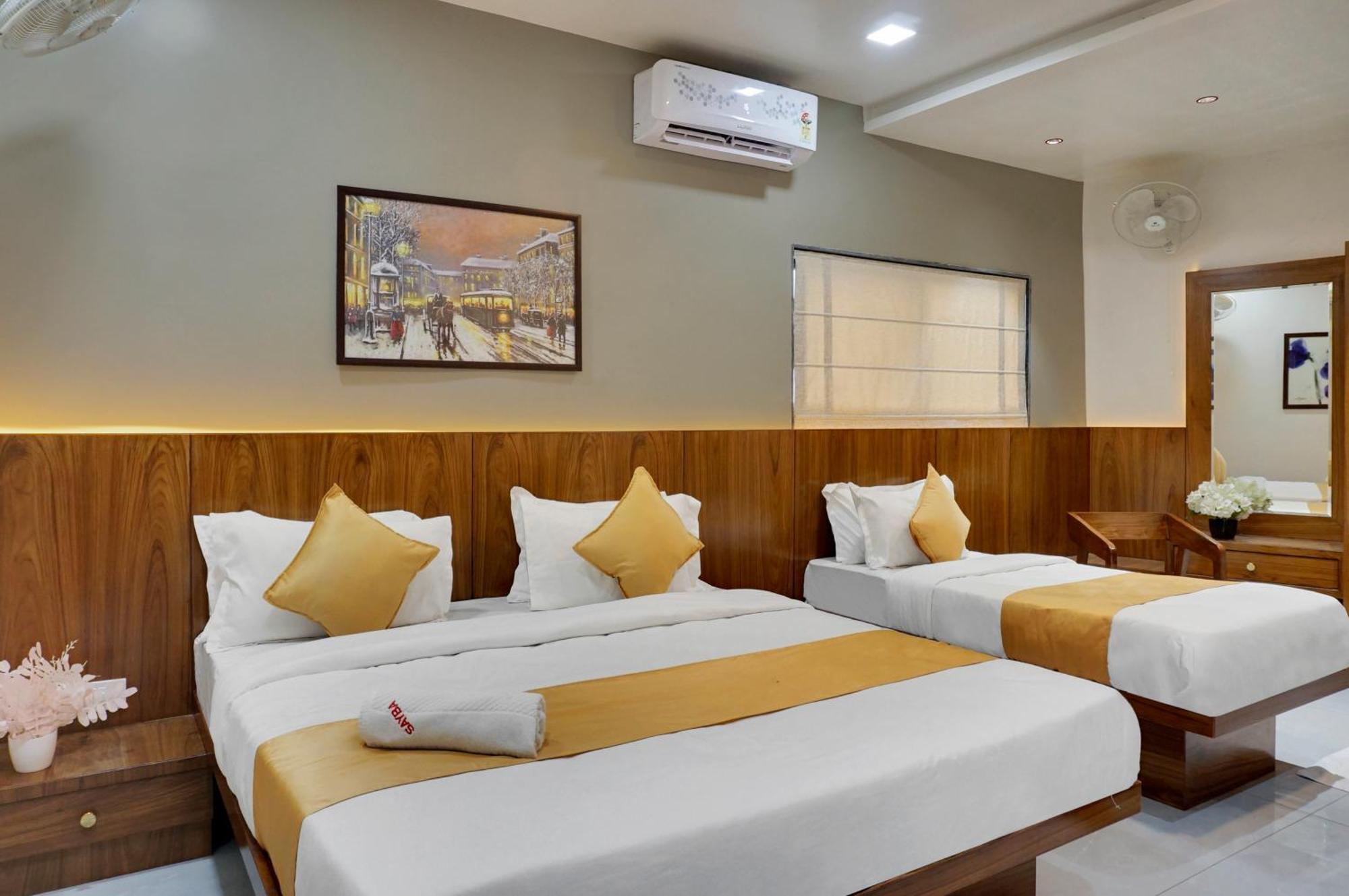 Hotel Sayba Executive Пюн Екстериор снимка