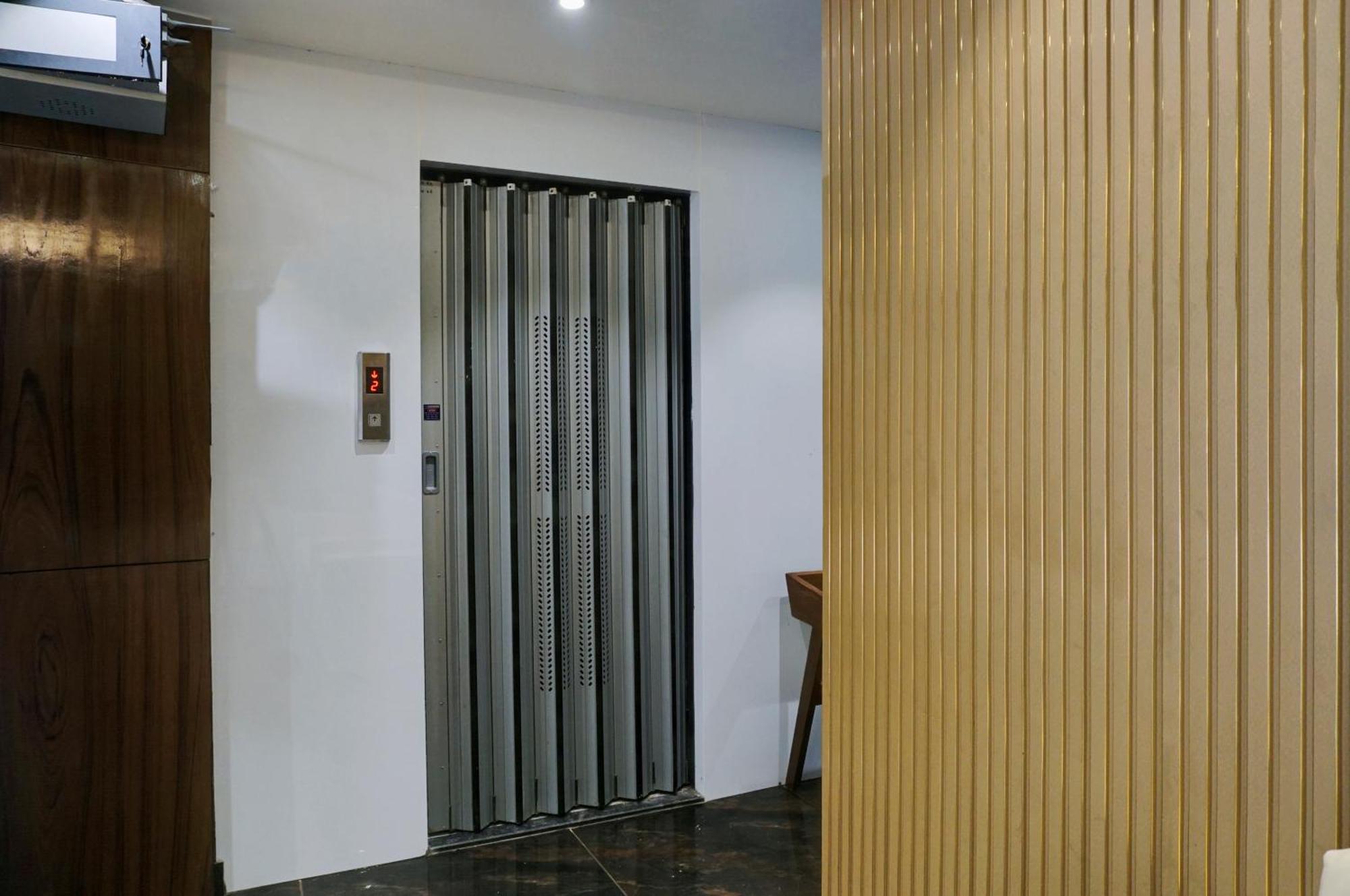Hotel Sayba Executive Пюн Екстериор снимка