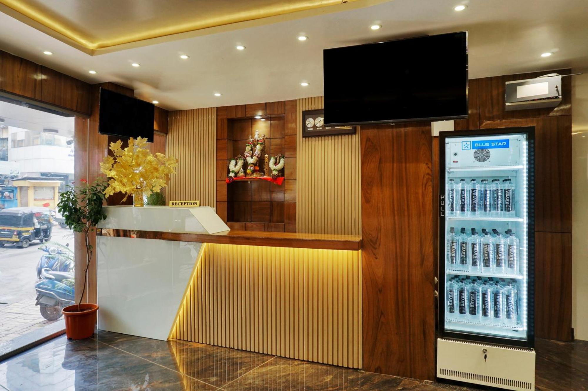 Hotel Sayba Executive Пюн Екстериор снимка