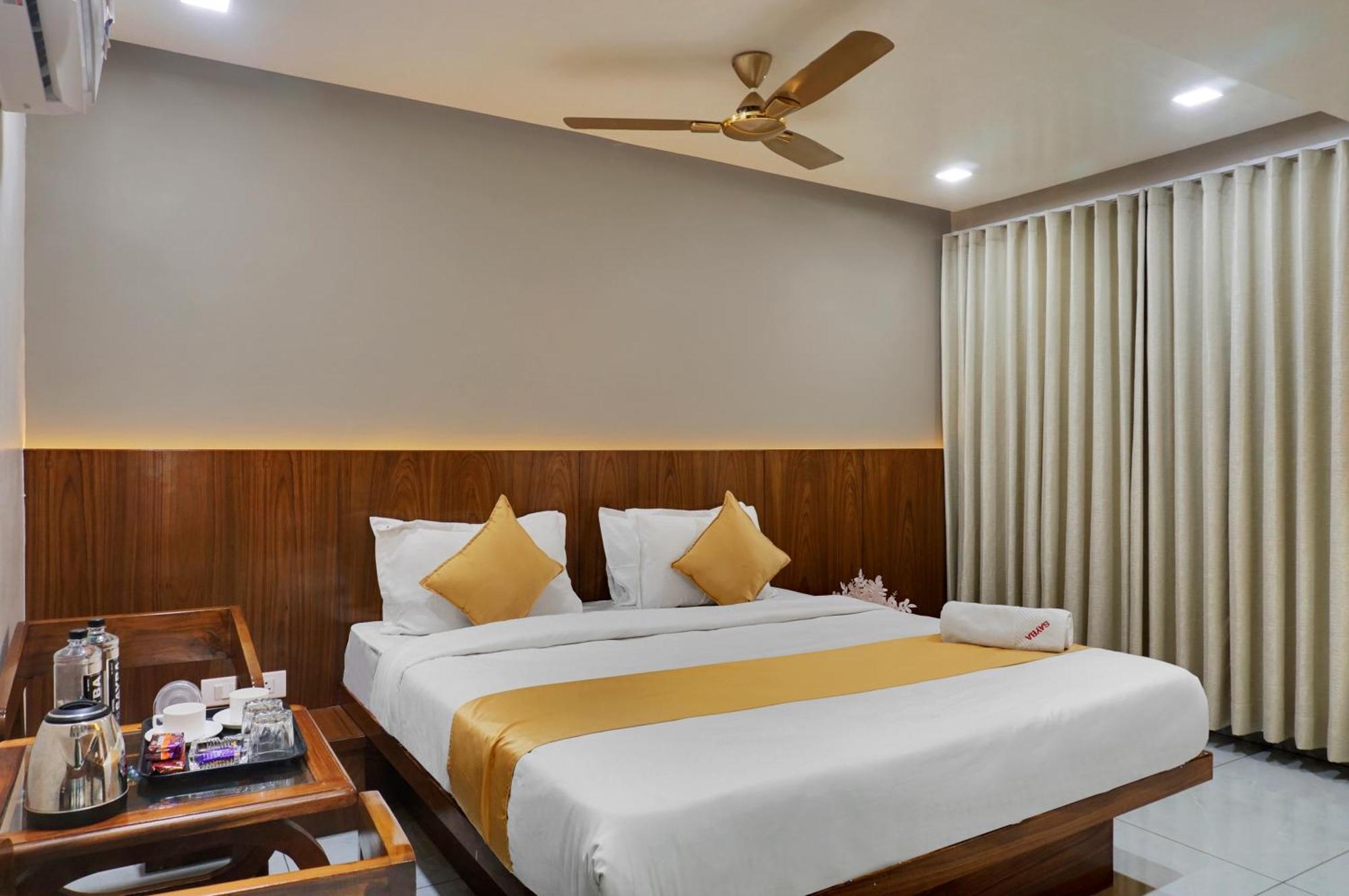 Hotel Sayba Executive Пюн Екстериор снимка